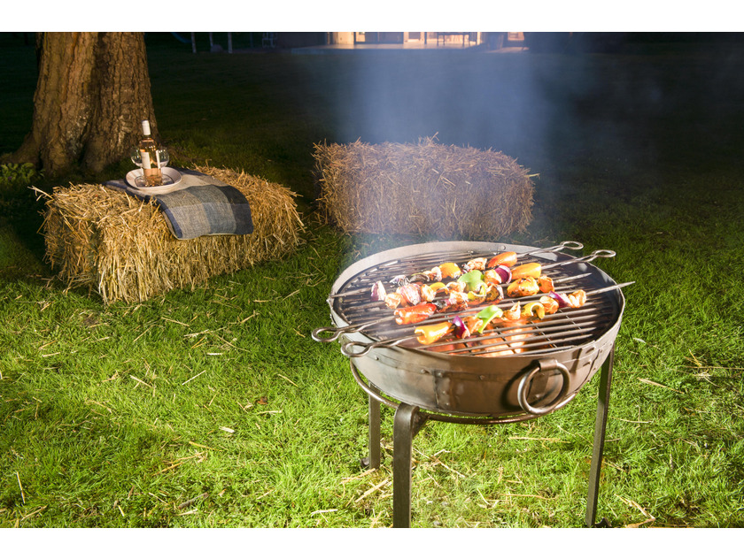  Recycled Fire Bowl with low stand and grill
