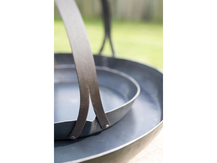 Iron Skillet with Handle 