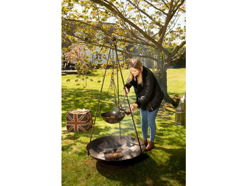 Iron Tripod Bowl Kadai Set